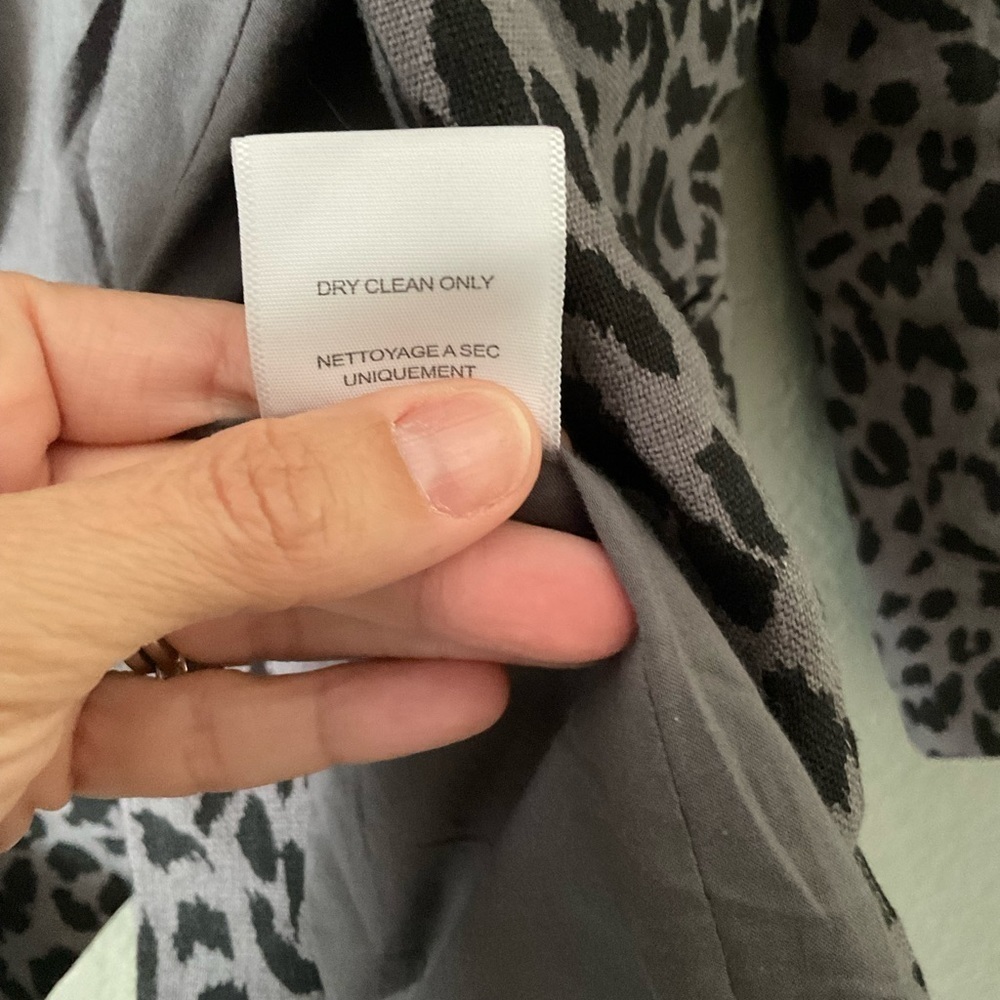 Joie Grey Leopard Print Linen Blazer 2 - Picture 5 of 7